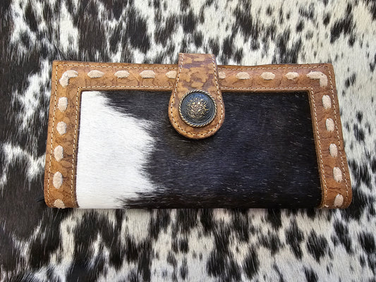 Stitched Cowhide Clasp Wallet